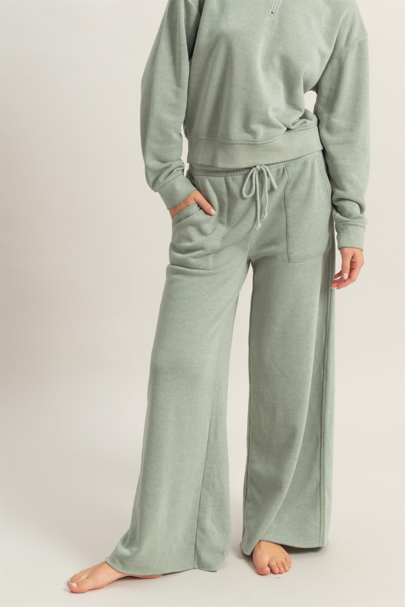 Pullover & Sweatpants Set