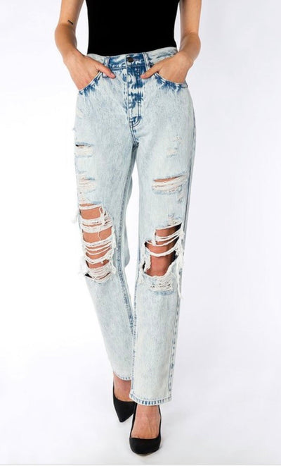 Kancan- Boyfriend Relaxed Fit Light Wash Distressed Jeans