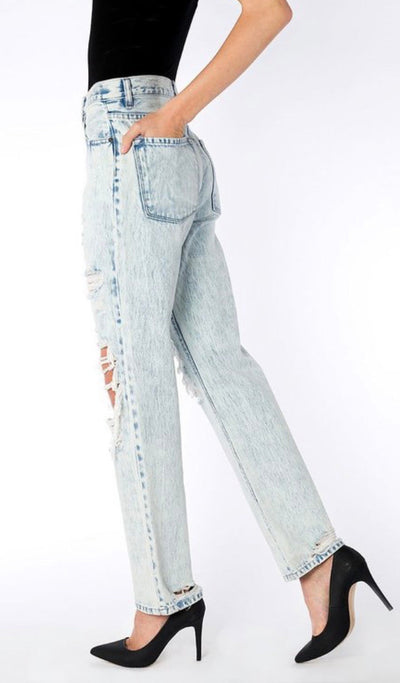 Kancan- Boyfriend Relaxed Fit Light Wash Distressed Jeans